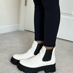 Circus by Sam Edlemen platform boots